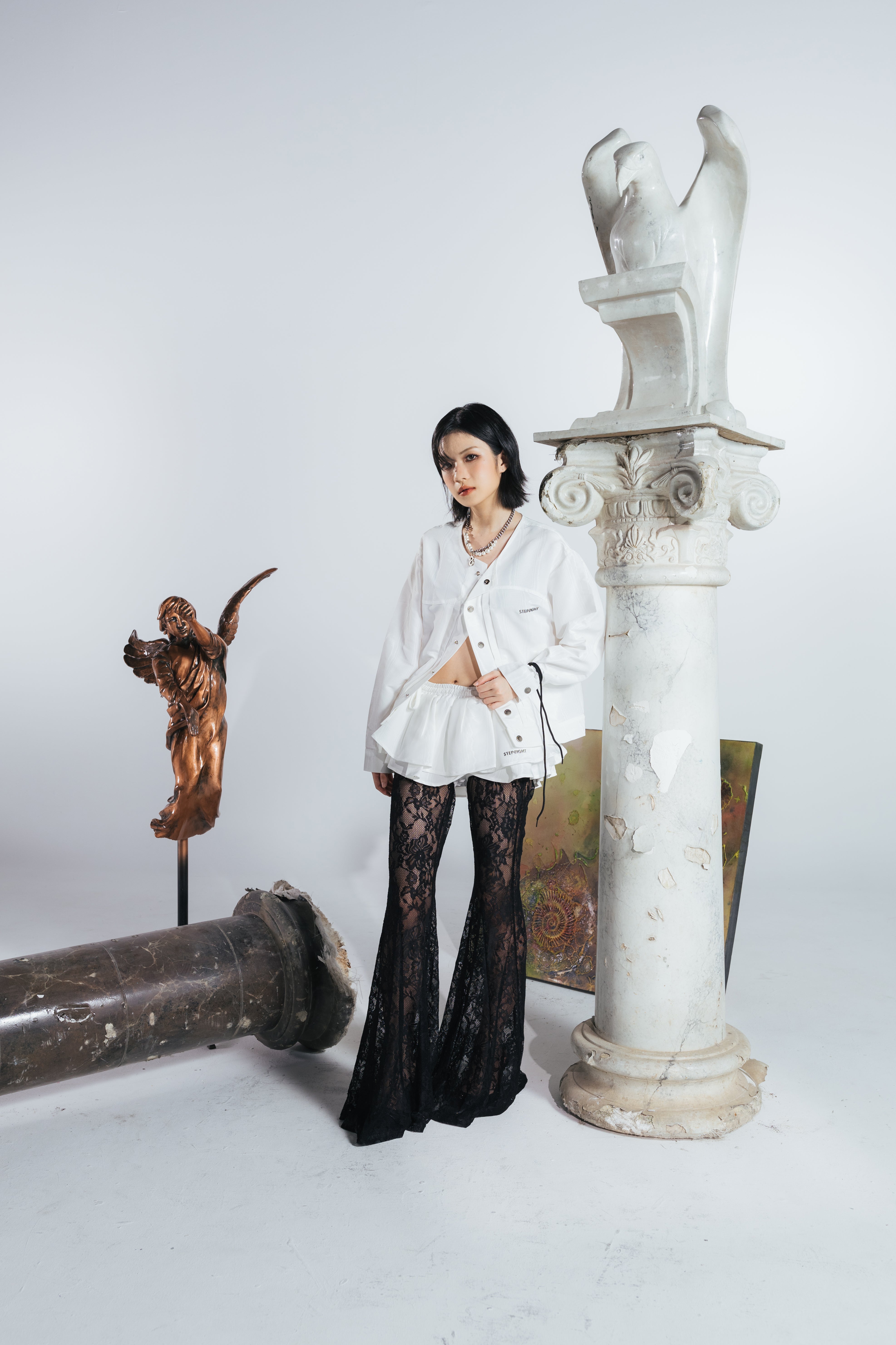 RIPPLE WHITE MOIRE MINI SKIRT