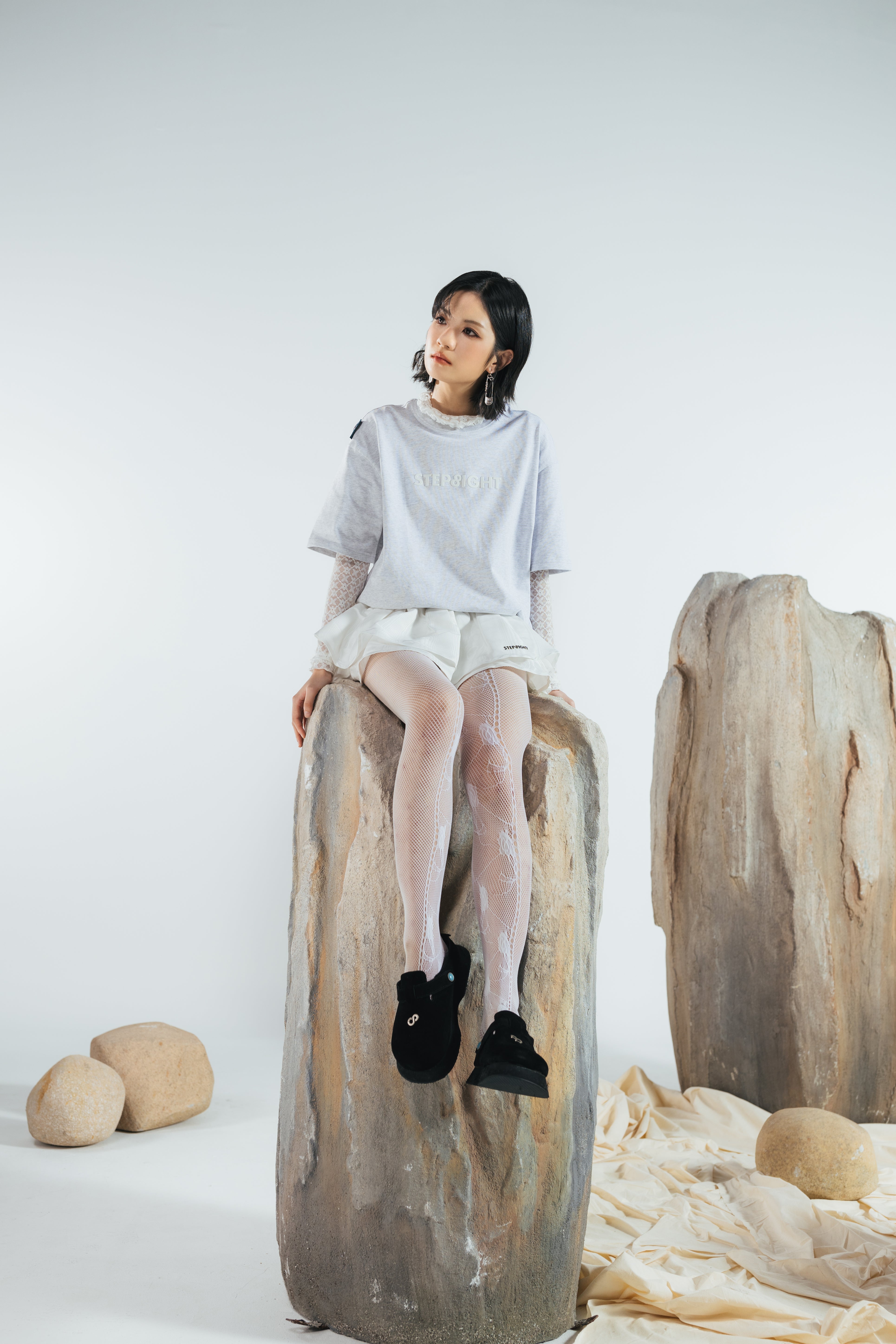 GARGOYLE GRAY S8 TEE