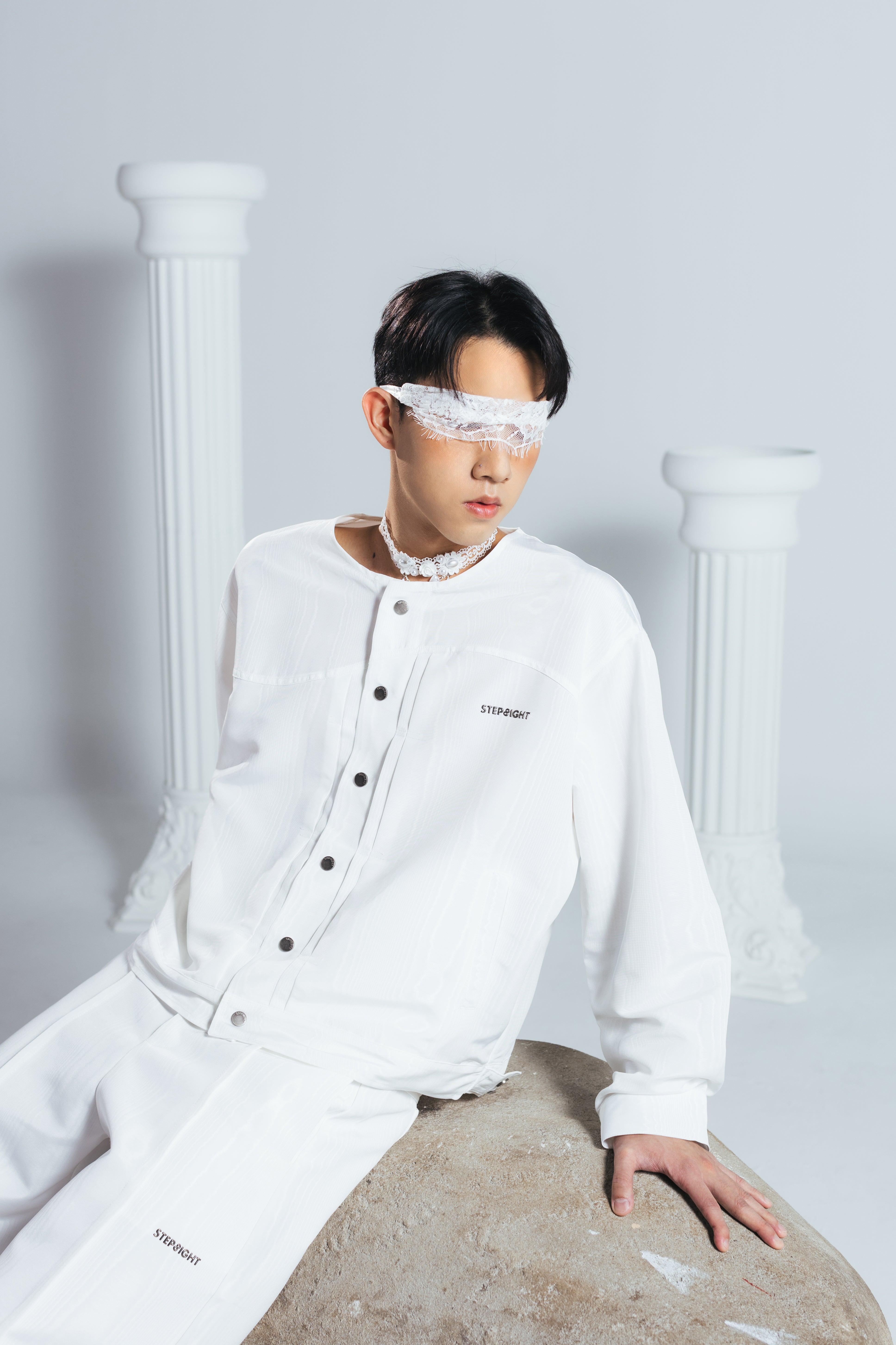 RIPPLE WHITE MOIRE JACKET