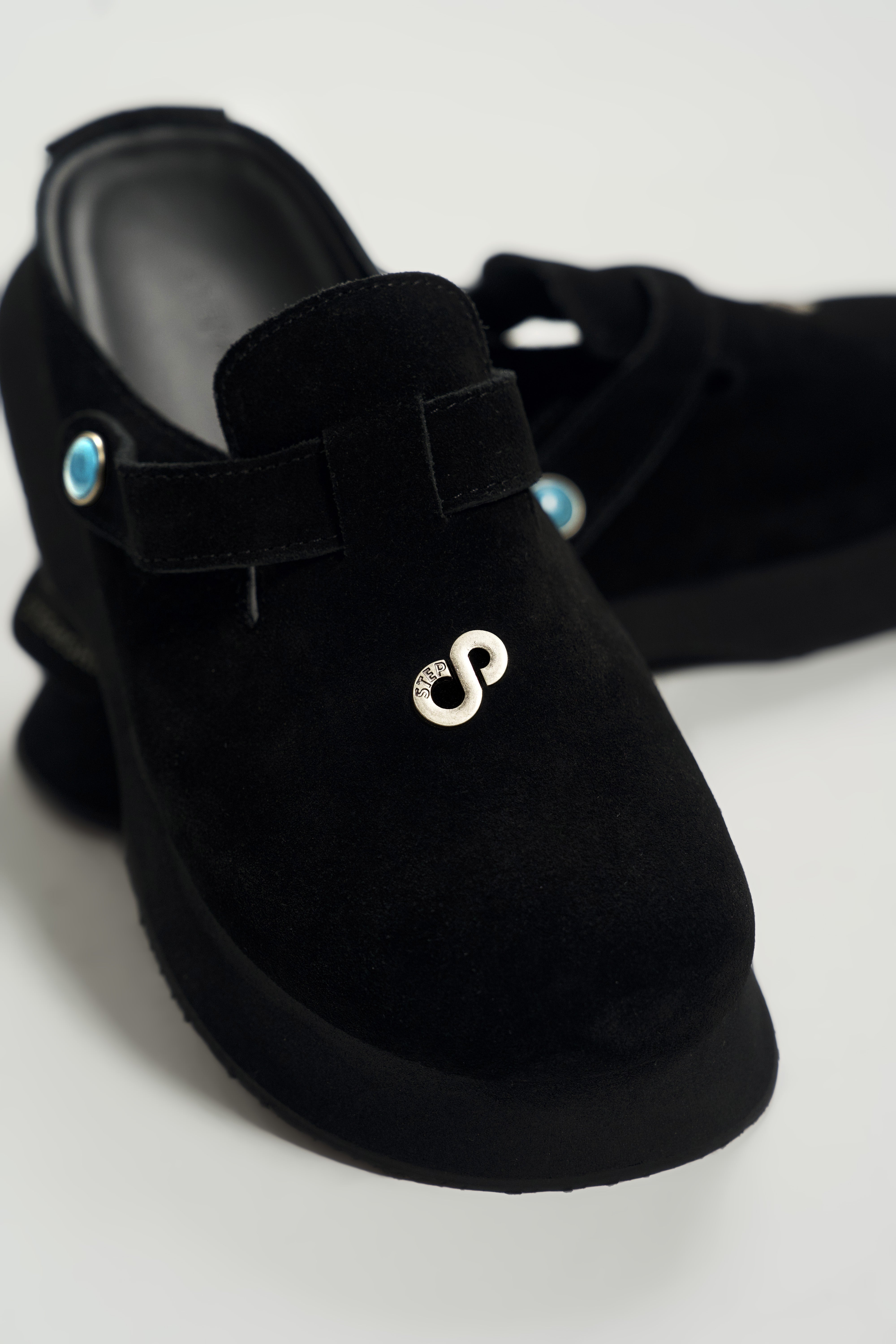 NOCTURNE BLACK SLIP ON