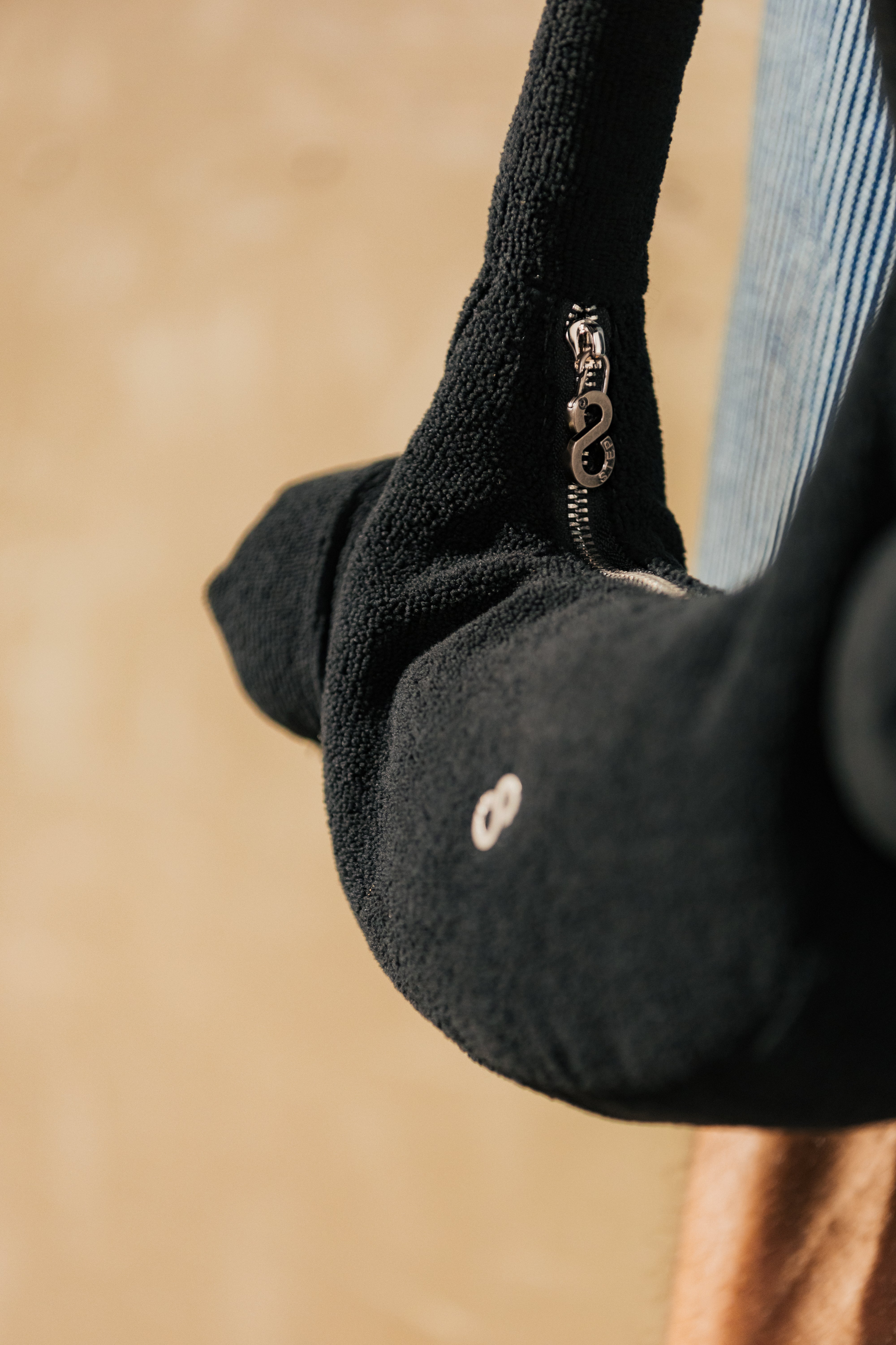 BLACK TOWEL BAG