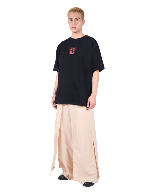 BLACK SILKSCREEN TEE