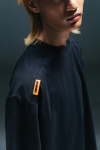 BLACK MONO TEE