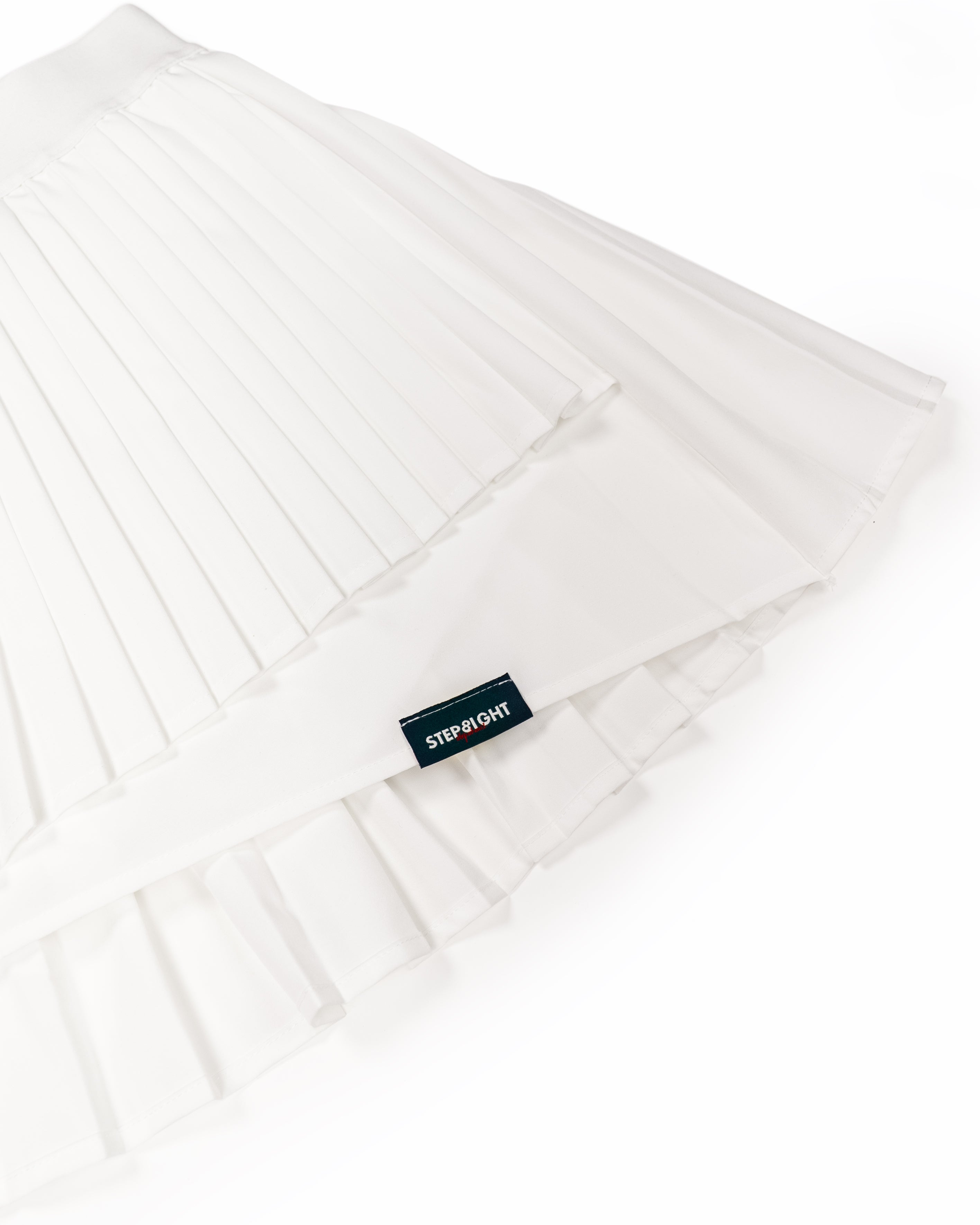 GLEAM WHITE PLEATED SKORT