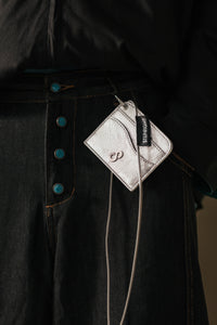 SILVER MIRROR CARDHOLDER