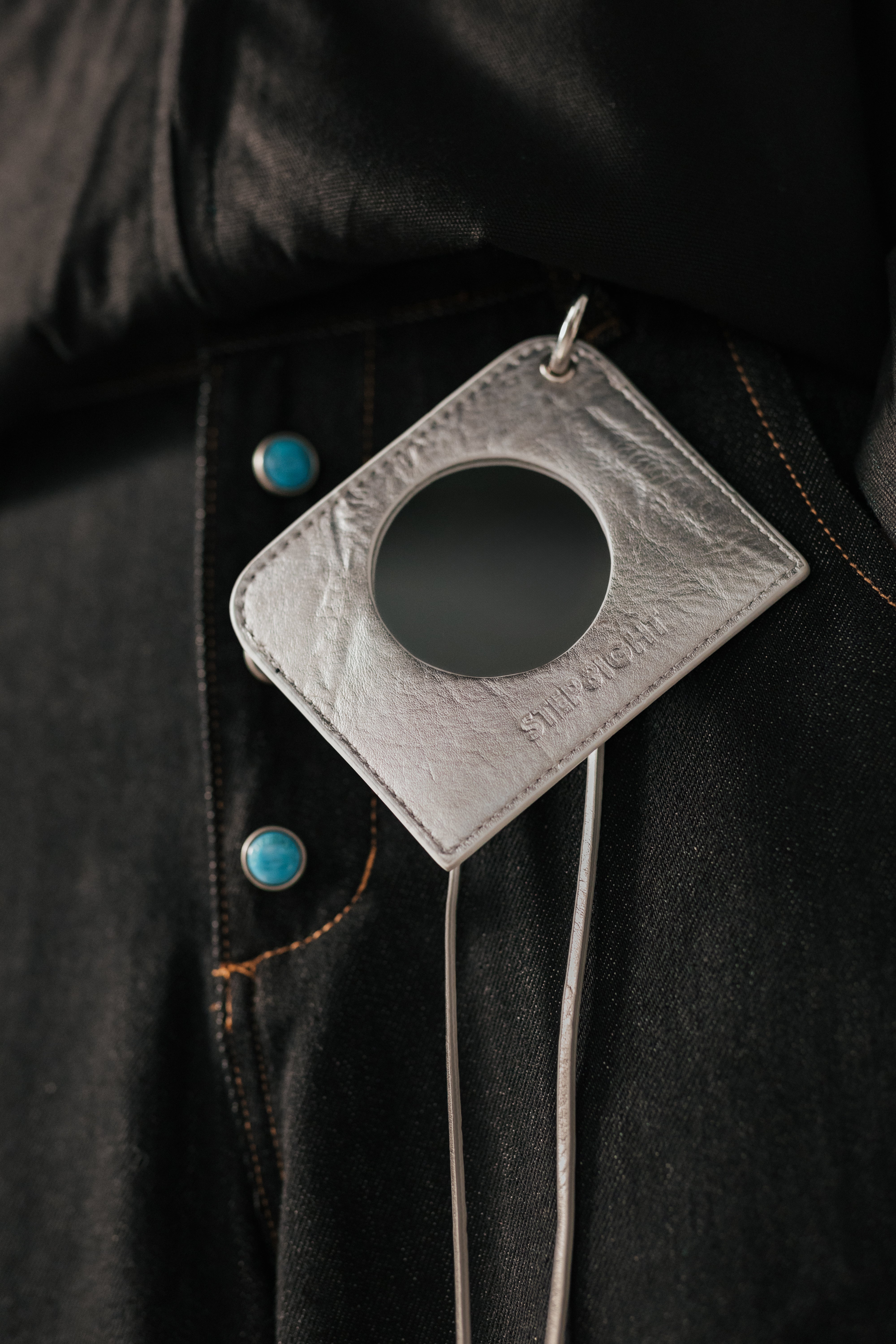 SILVER MIRROR CARDHOLDER