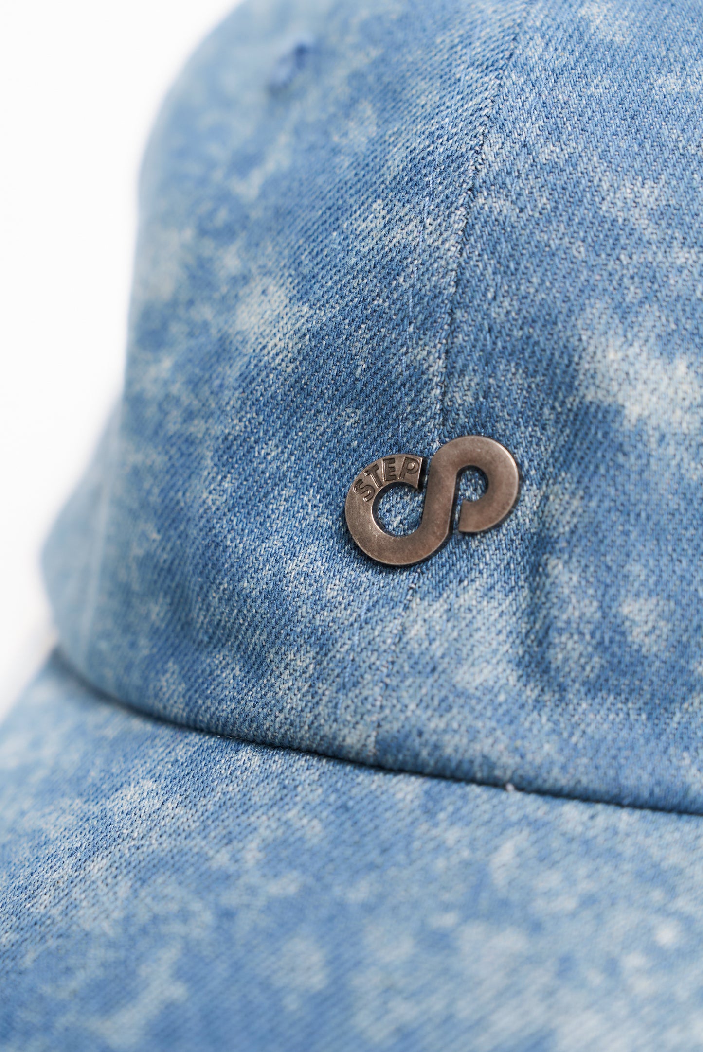 HERITAGE BLUE 8 METAL CAP
