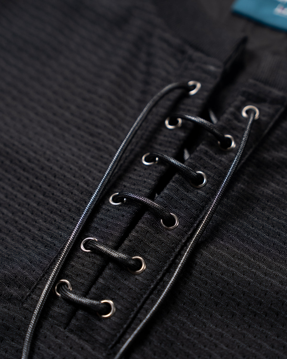 BLACK TANGLE LONG SLEEVE