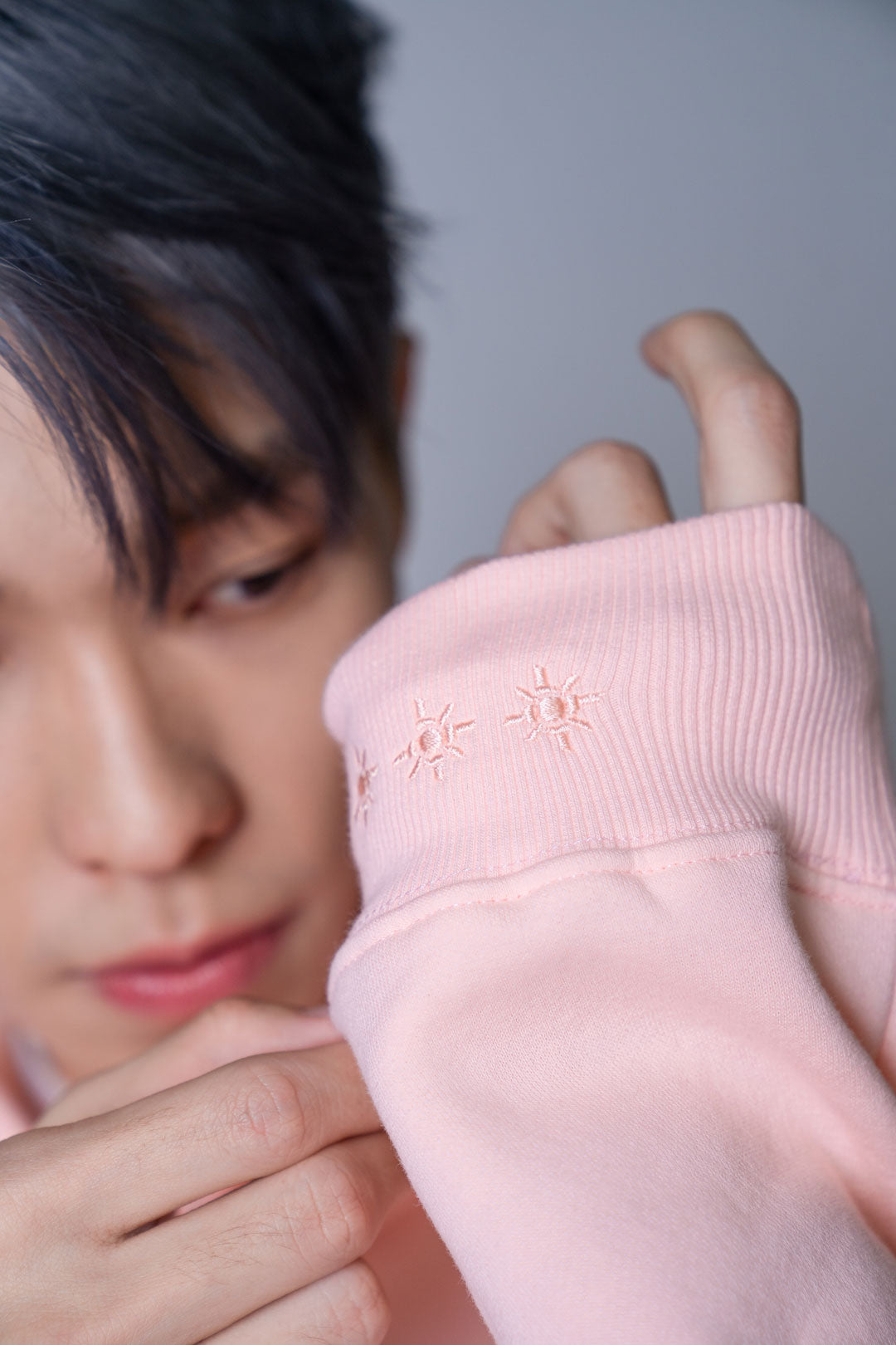 OVERSIZED POCKET HOODIE (Random 2 patches)